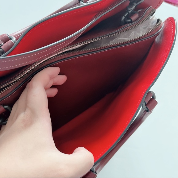 LIKE NEW! COACH Dakotah Satchel in Burgundy Bag Women - Picture 7 of 12